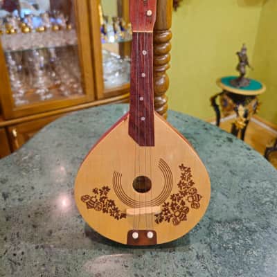Vintage Soviet Child's Mandolin "Octava" Izyaslav USSR — Exceptional Condition image 1