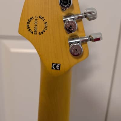 G&L Tribute Series Legacy - Shoreline Gold - Locking Tuners Bild 6