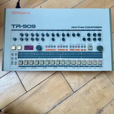 Roland TR-909 Rhythm Composer image 6