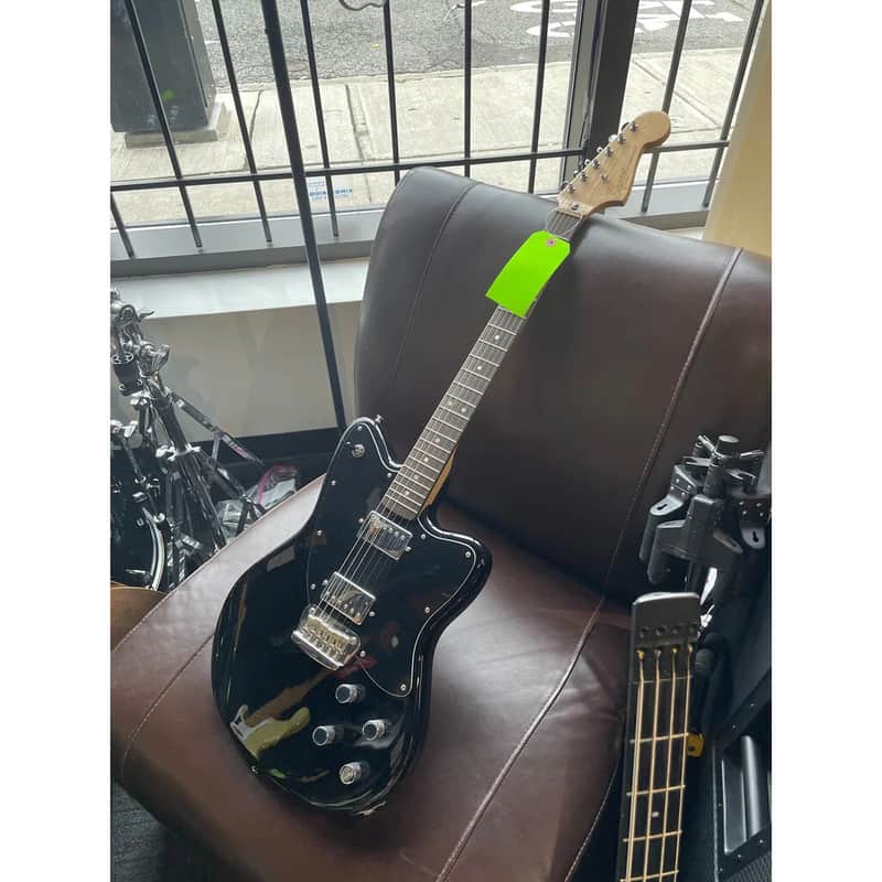 Squier Paranormal Toronado | Reverb Canada
