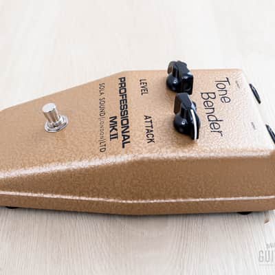2025 Sola Sound La Suena Pro MKII Tone Bender Fuzz Nugget Gold, Mint w/ Box, Ian Sherwen image 6