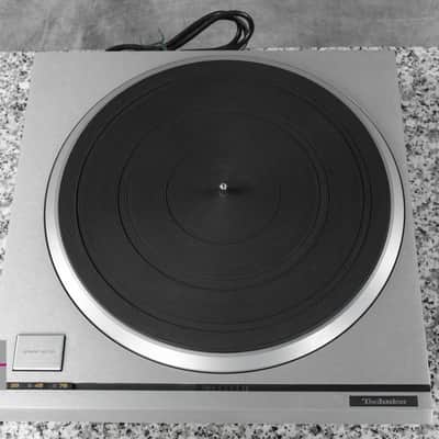 Technics SP-10MK2 Direct Drive turntable w/SH-10E in Very Good Condition + image 6