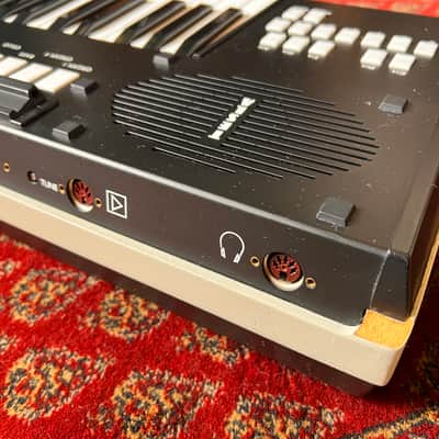 Tesla Delicia HT 37-D Keyboard / Organ 1987 image 7