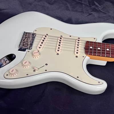 2007 Fender Classic Player '60s Stratocaster with Rosewood Fretboard Sonic Blue image 3