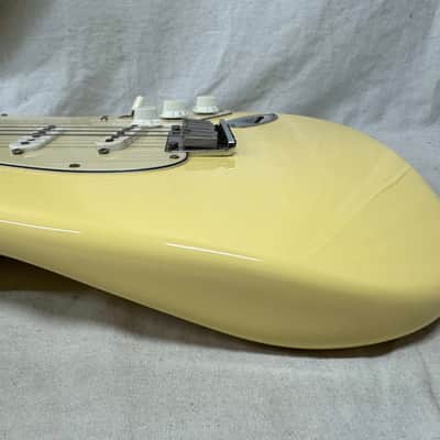 Fender Yngwie Malmsteen Signature Stratocaster Guitar with Case - signed! 1992 - Vintage White / Maple neck image 20