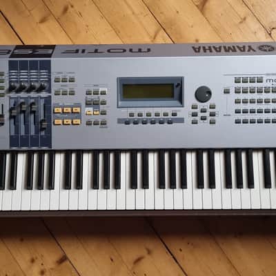 Yamaha Motif ES8 Digital Piano Keyboard Workstation Synth
