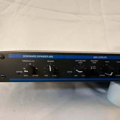 Symetrix 421 1995 - Black image 2