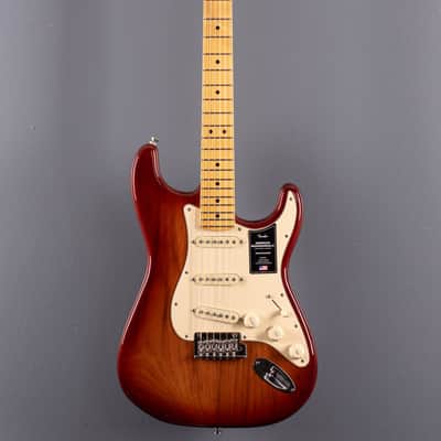 American Professional II Stratocaster – Sienna Sunburst w/Maple image 2
