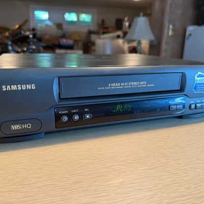 Samsung VR8608 VHS VCR 4 Head Hi-Fi Stereo Tested w/ Remote Fully Working DA image 2