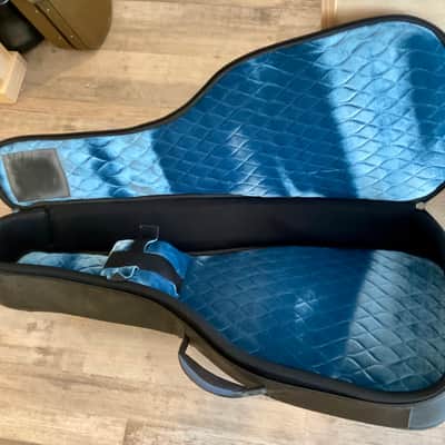 Reunion Blues RB Continental Semi-Hollow Acoustic/Electric Guitar Case image 4