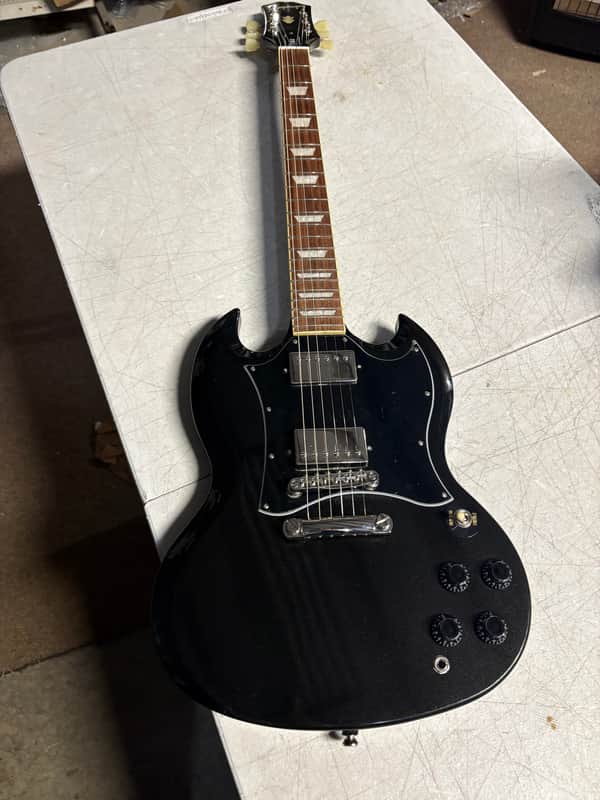Epiphone Epiphone SG traditional Electric Guitar Ebony, issues, neck separation from body image 1