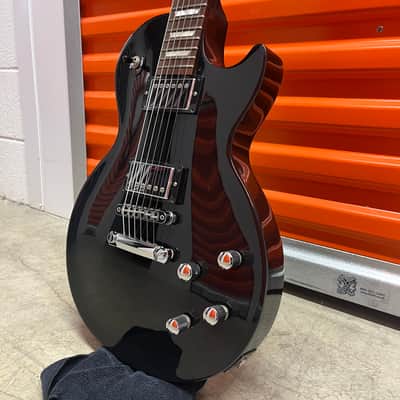 Gibson Les Paul Studio Deluxe 2011 - High Gloss Ebony & Chrome w/ Case image 4