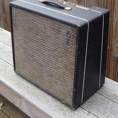 Vintage 1964 Univox U-102 tube combo amp - 1x12", great tremolo image 2