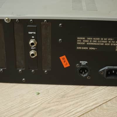 Akai S1100 MIDI Stereo Digital Sampler 1990 - White image 5