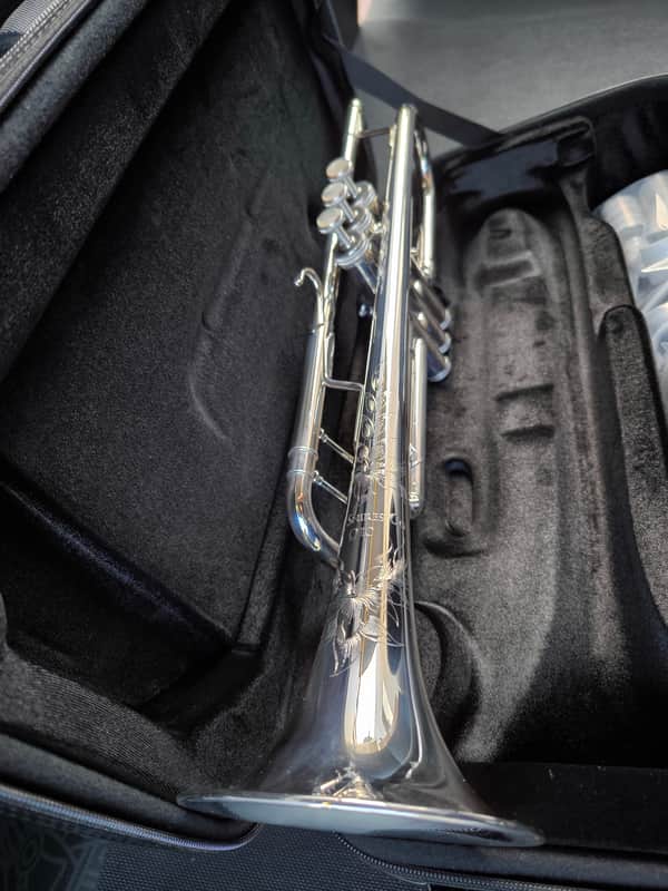 S.E. Shires TRQ10S Series Silver Trumpet - professional image 1
