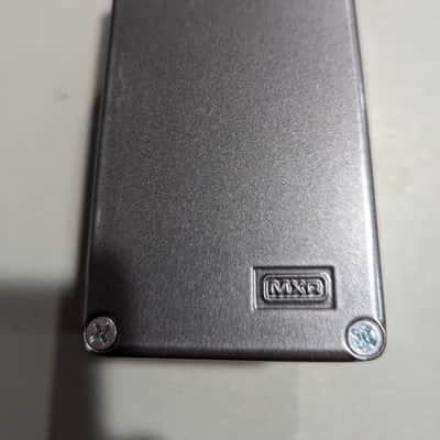 MXR M249 Super Badass Dynamic O.D. 2022 - Present - Silver / Red image 2