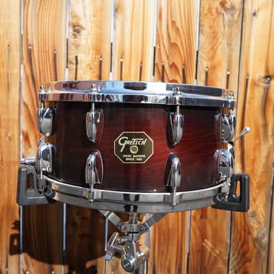 Gretsch USA Custom Series - Chestnut Burst Lqr. / Stop Sign Badge / 6.5 x 14" Maple Shell Snare Drum image 1