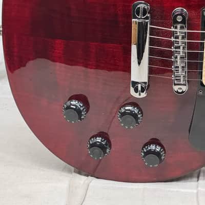 Gibson Les Paul Studio Guitar with Case 2013 image 5