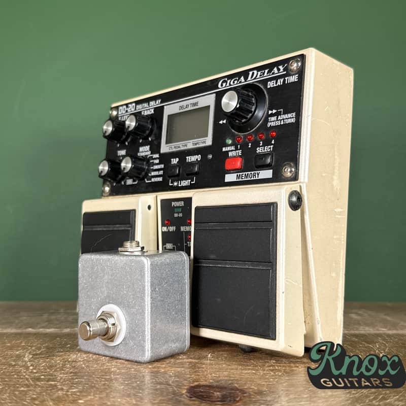 Boss DD-20 Giga Delay | Reverb