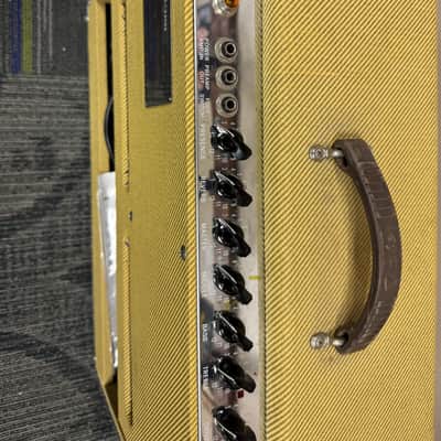 Fender Blues Deluxe 2-Channel 40-Watt 1x12" Guitar Combo 1994 - 1996 - Tweed image 13