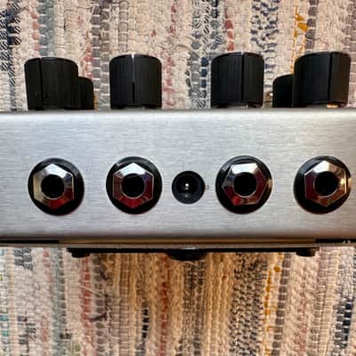 Vs Audio Royal Flush V2 2000s - Silver - brushed stainless steel image 3