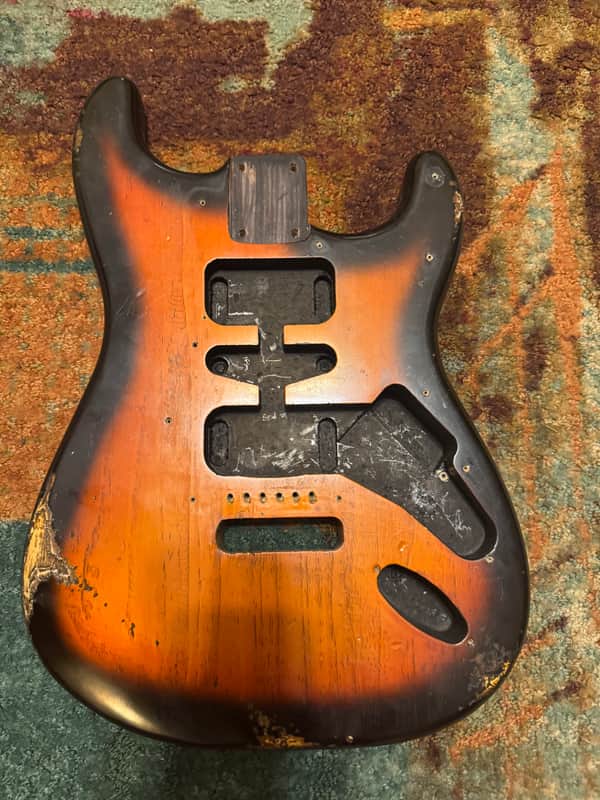 Vtt Relics Strat Body - 3-Tone Sunburst image 1