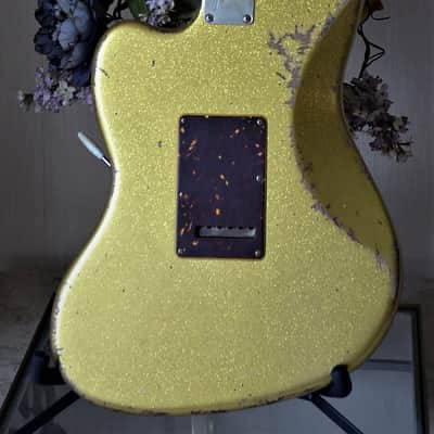 American Fender Jazzmaster Relic  Custom  Nitro Gold Sparkle G&G Case image 6