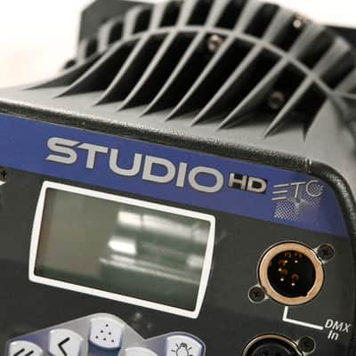 ETC Desire D60 Studio HD LED Par Wash Light CG01SMX image 9