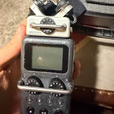 Zoom H5 Handy Recorder w Case image 5