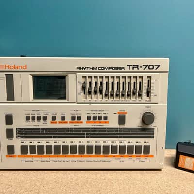Roland TR-707 Rhythm Composer