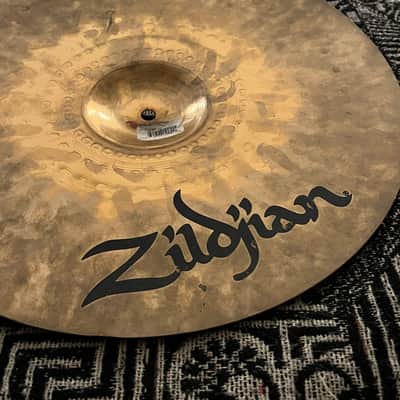 Zidjian ZBT 16” Crash image 3