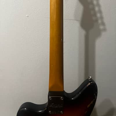 Fender Kurt Cobain Road Worn Jaguar 2011- 3-Color Sunburst image 6