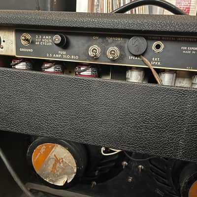 Fender Twin Reverb "Drip Edge" 1968 Silverface image 3