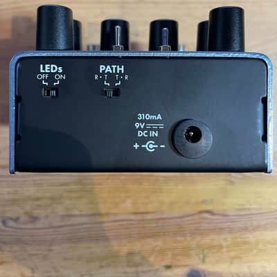 Fender Tre-Verb Tremolo/Reverb 2019 - Present - Blue image 9