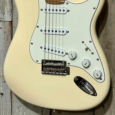 NEW Fender Limited Edition FSR Player II Stratocaster ,Roasted Maple Fingerboard, Custom Shop Fat 50's ,Olympic White, Independent Music Shop Exclusive ! image 4