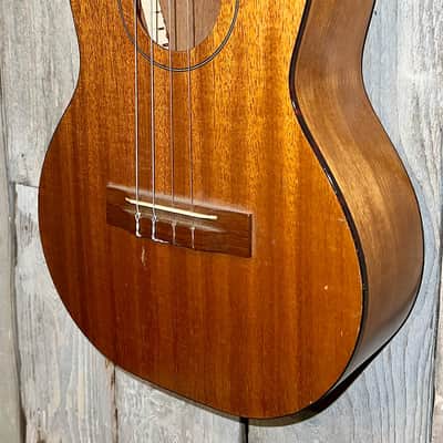Very Cool Harmony Baritone 1960’s Mahogany, Excellent Condition, Original Case Ships Very Fast ! image 3