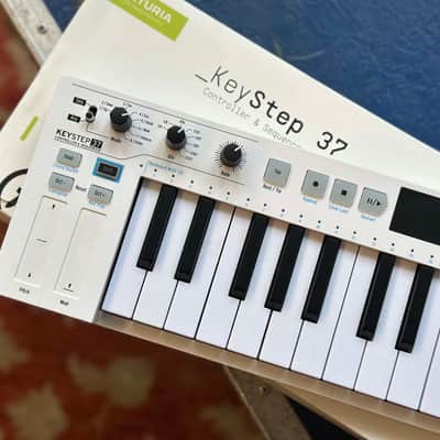 Arturia Keystep 37 - White mk1 image 2
