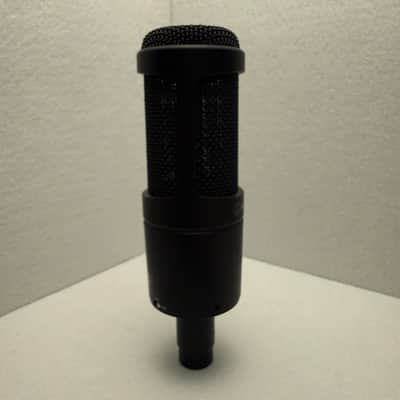 Audio-Technica AT2035 Large Diaphragm Cardioid Condenser Microphone 2010s - Black image 7
