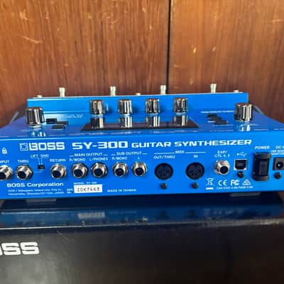 BOSS SY-300 Guitar Synthesizer w/ box, power supply image 4