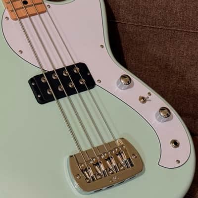G&L Tribute Series Fallout Bass 2025 Model In Surf Green image 3