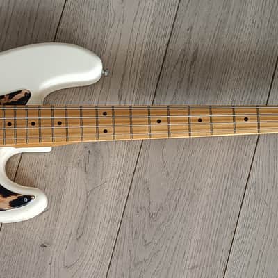 Fender Jazz Bass, Custom 60s pickups, Gotoh tuners, MIM2012 - White, Tiger Pickguard image 5