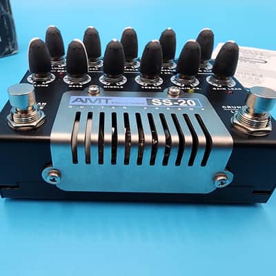 AMT SS-20 Tube Preamp Guitar Effect Pedal 3 Channel Overdrive Distortion Bass SS image 11