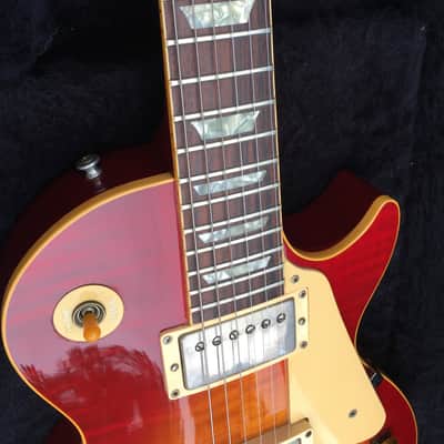 Gibson Les Paul Custom Shop - with Explorer Headstock 1984 - Prehistoric - Historic Guitar image 5