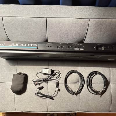 Roland Juno DS61 Synthesizer w/ Accessories image 2
