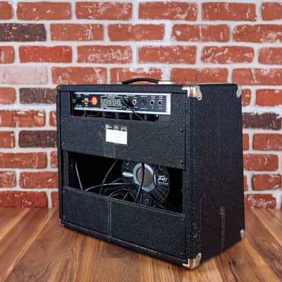 Peavey Artist 240 120-Watt 1x12" Guitar Combo 1979- Black image 8