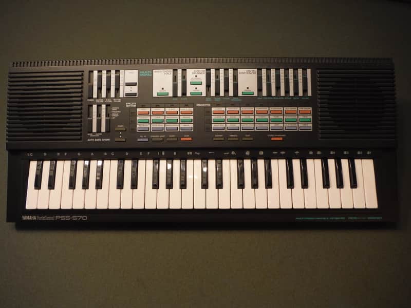 Yamaha PSS-570 Classic FM Synthesizer Keyboard image 1