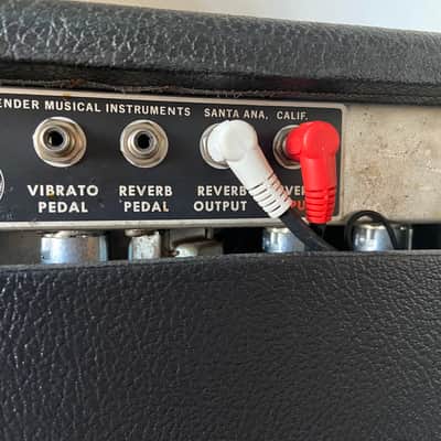 Vintage Fender Deluxe Reverb  2-Channel 22-Watt 1x12" Guitar Combo 1968 - 1969 - Silverface image 5