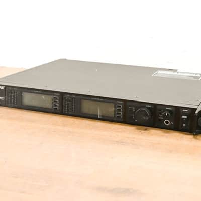 Shure UR4D Wireless Receiver w/ two UR2/SM58 Handheld Mics - L3 Band CG0128N image 2