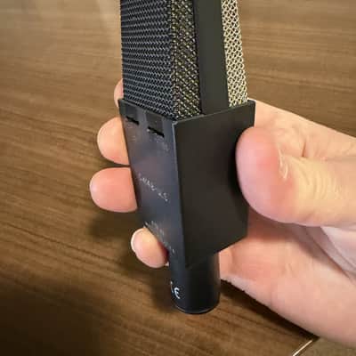 AKG C414 B ULS Large Diaphragm Multipattern Condenser Microphone 1990s - Black image 10
