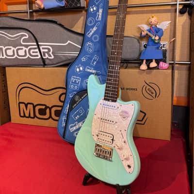 Mooer Guitars MLT10( Travel/ Short Scale )  CANDY BLUE 2025 Super Light 2,5Kg image 3